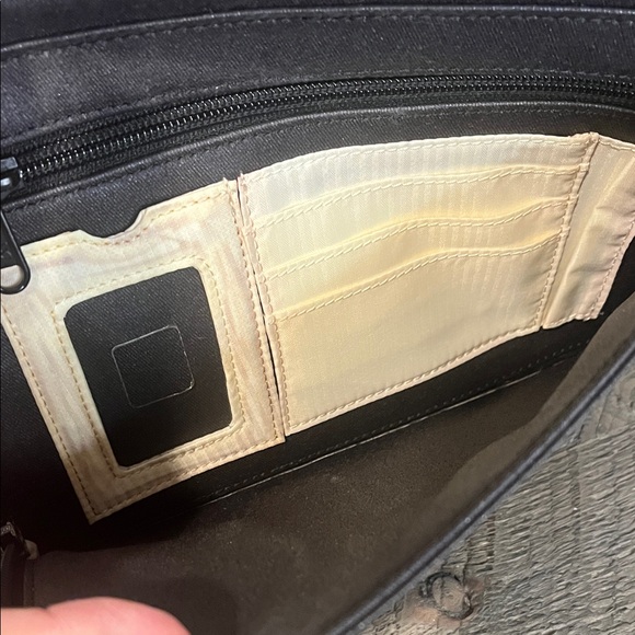 SHERPANI Viso Crossbody Travel Bag RFID - Picture 9 of 12